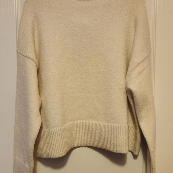 Lululemon - Merino Wool-Blend Ribbed Turtleneck Sweater (Bone) - Picture 5 of 8